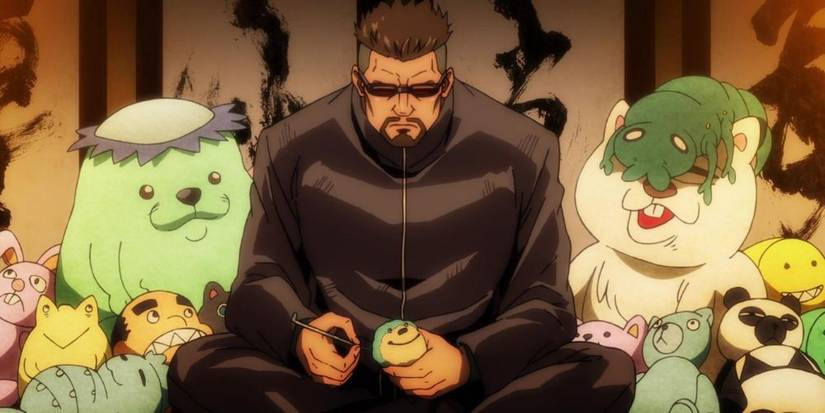 Masamichi and his dolls, right before Yuji's interview.