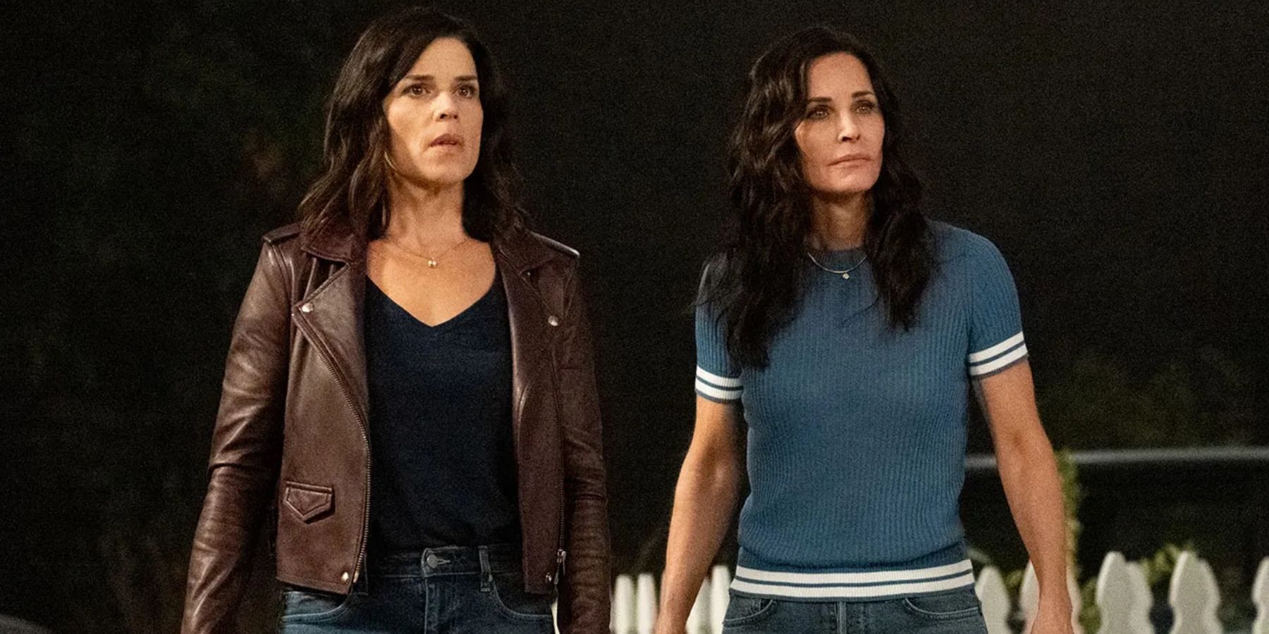 Sidney Prescott (Neve Campbell) and Gale Weathers (Courteney Cox) in Scream (2022)