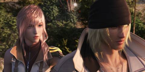 Lightning standing behind Snow in Final Fantasy 13