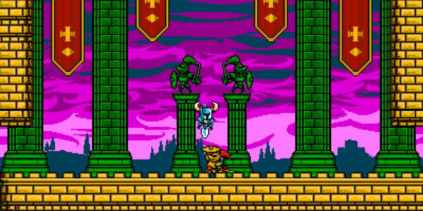Shovel Knight attacking a gold knight