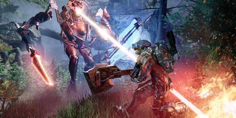 The player character fighting an enemy in The Surge 2.