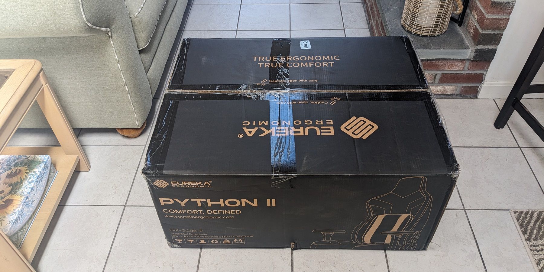 Eureka Ergonomic Python II Packaging