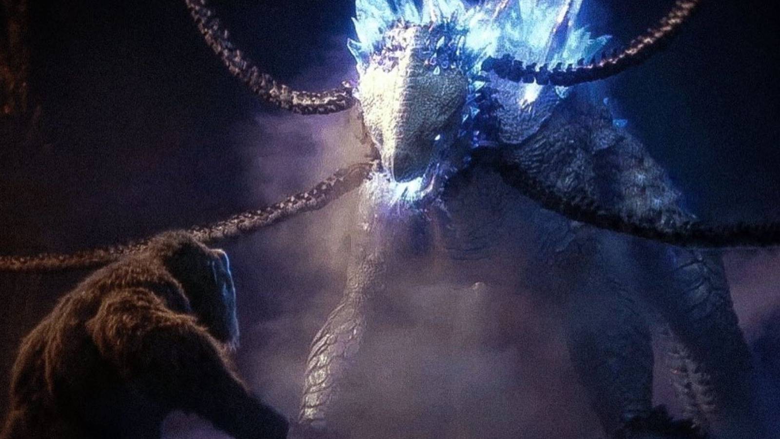 Shimo Godzilla x Kong The New Empire Shimo appears to King Kong