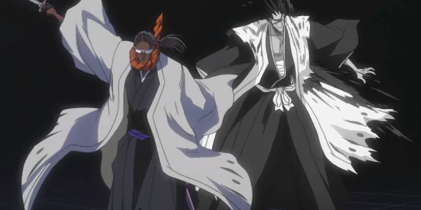 Kaname Tosen attacks Kenpachi Zaraki within his Bankai in Bleach
