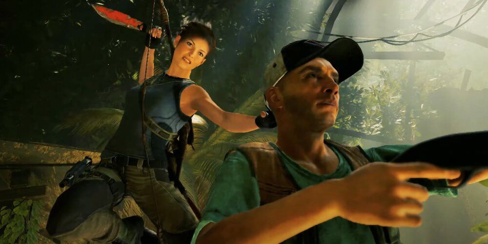 Lara jumping towards an enemy from behind with a knife 