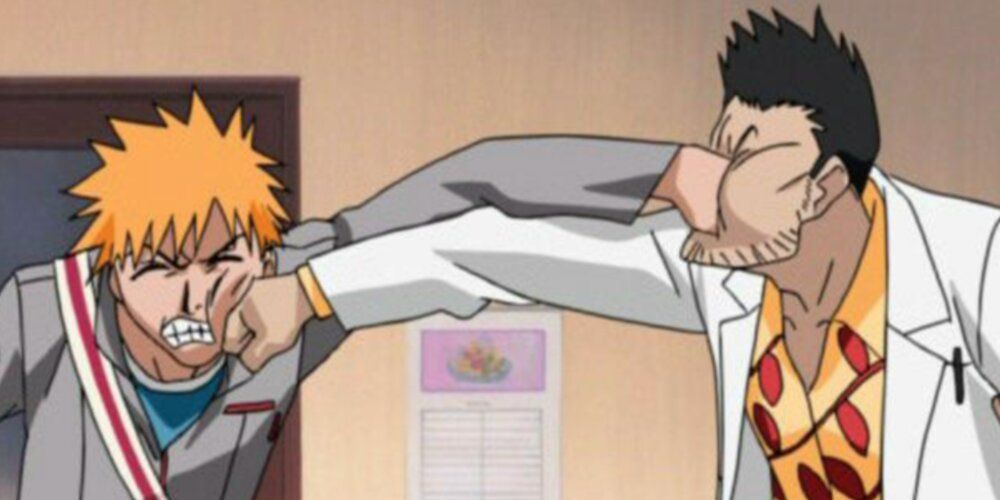 Ichigo and his dad Isshin punching one another in the face 