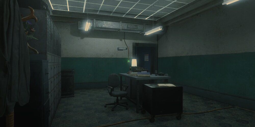 Save room with table and lights in resident Evil 2 Remake