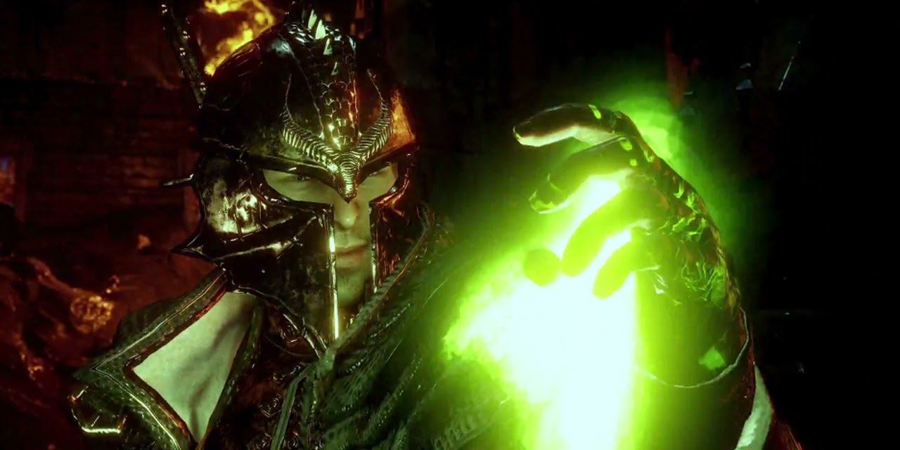 The Inquisitor conjuring magic in Dragon Age: Inquisition