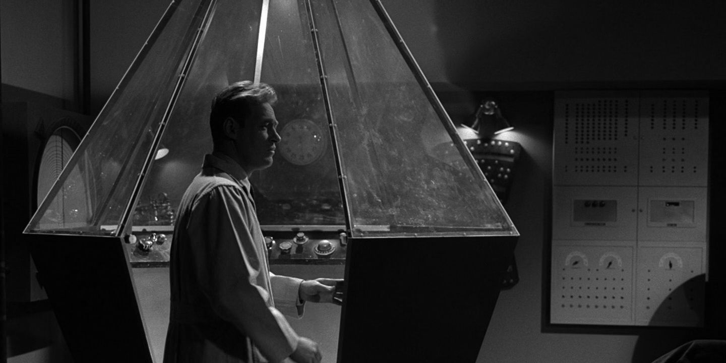 The time machine in The Twilight Zone's "Execution".