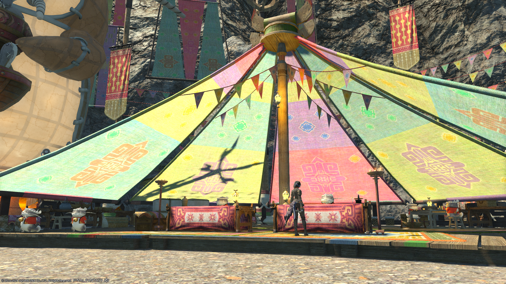 A big tent and Namazus standing before a character.