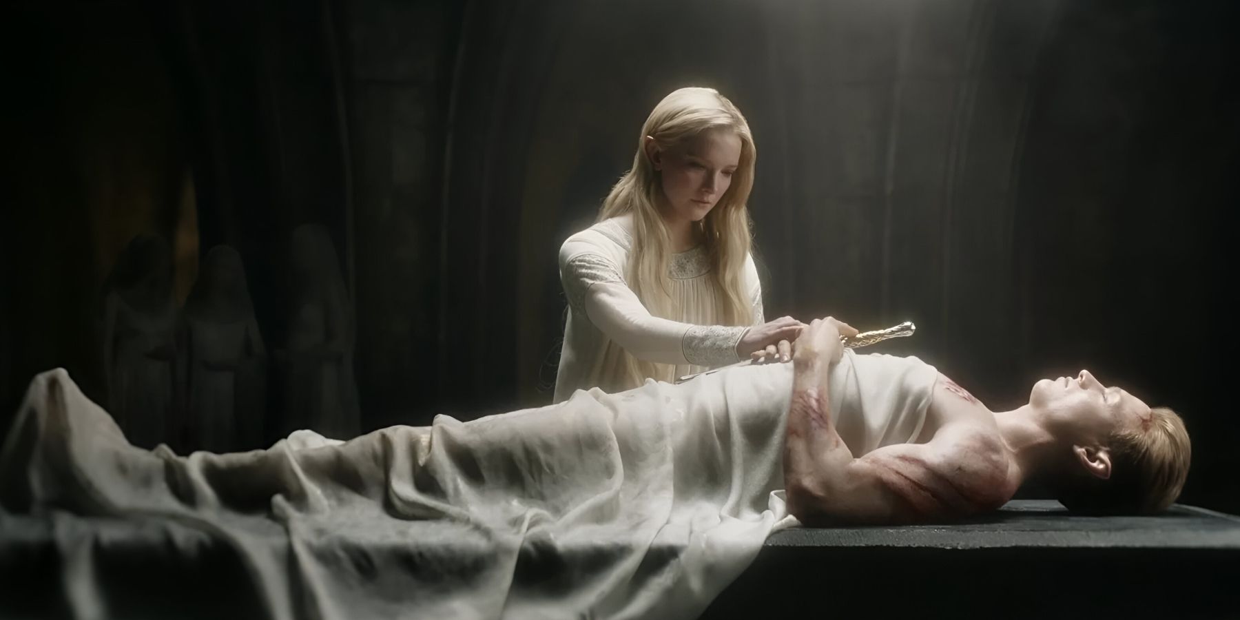 Galadriel with Finrod's body_Rings of Power