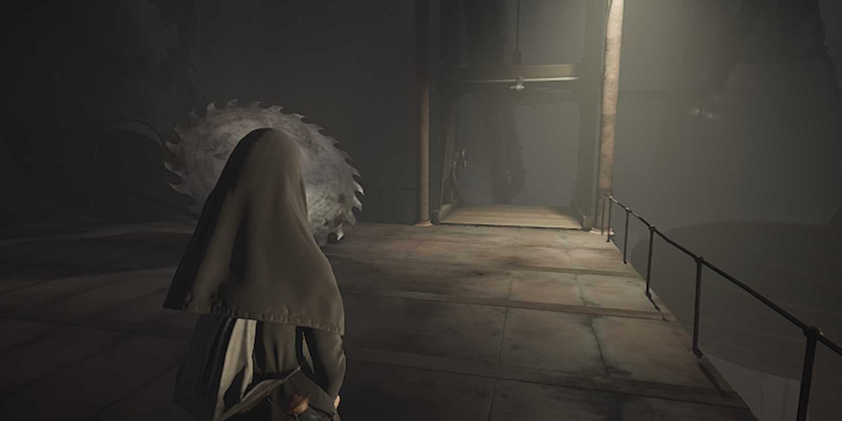 Indika the room with the lift and the saw