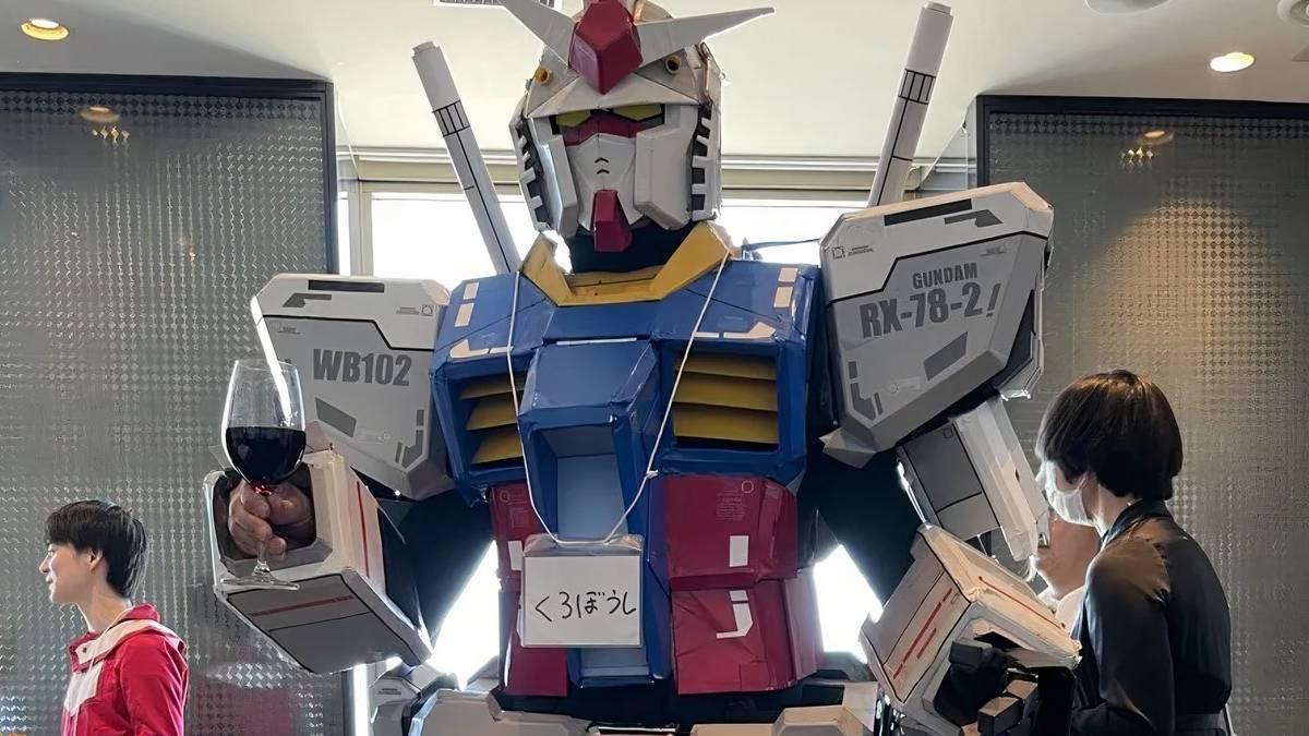 mobile-suit-gundam-wedding-cosplay