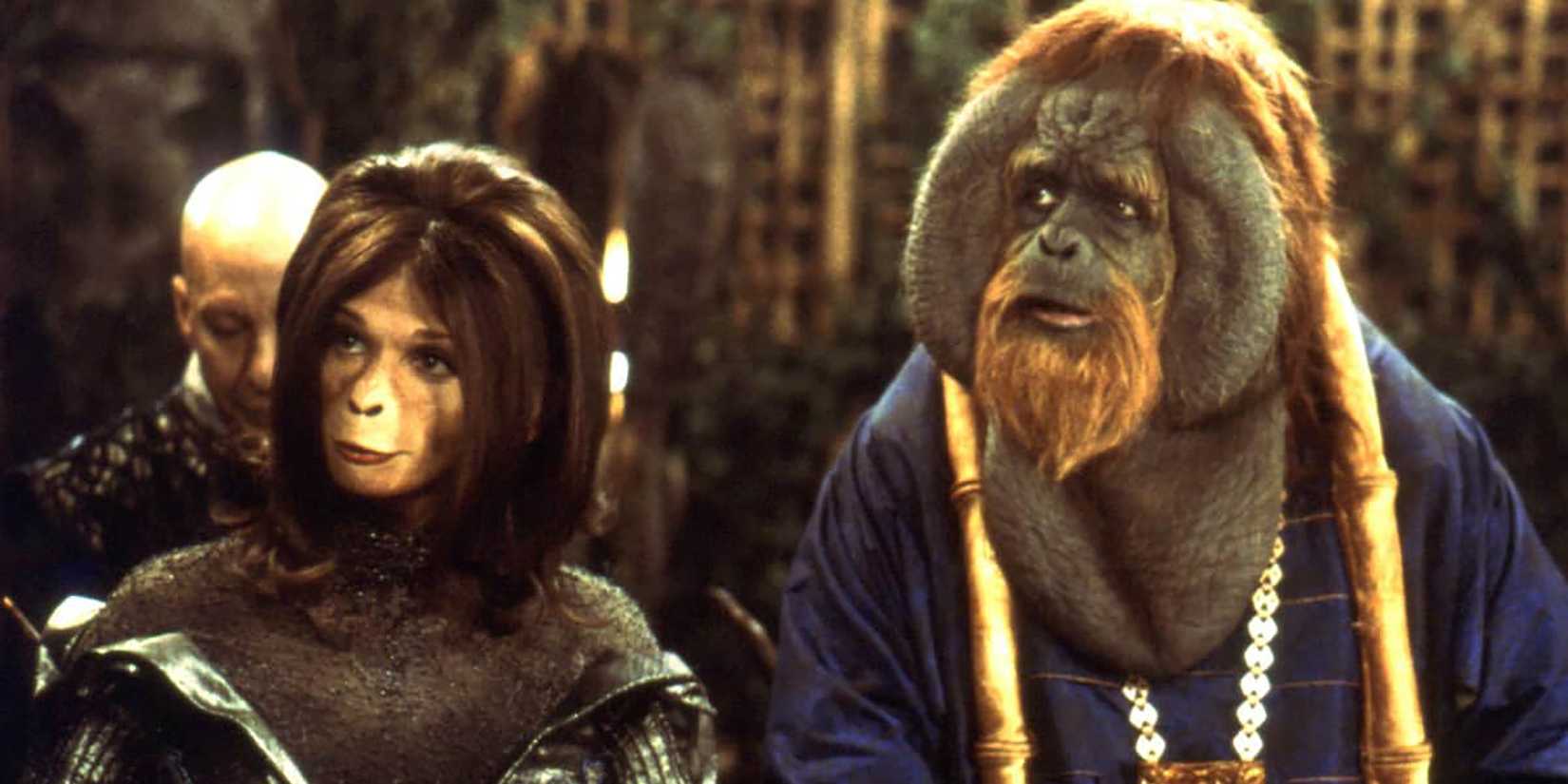 Ari and Senator Nado in Planet Of The Apes 2001