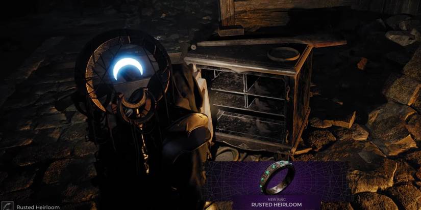 The Remnant 2 character received the Rusted Heirloom ring from the Great Sewer Safe.