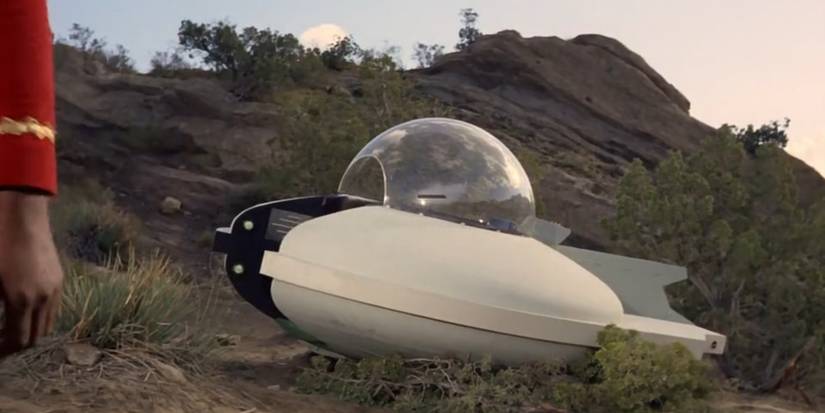 Lazarus' cute starship in Star Trek's "The Alternative Factor".