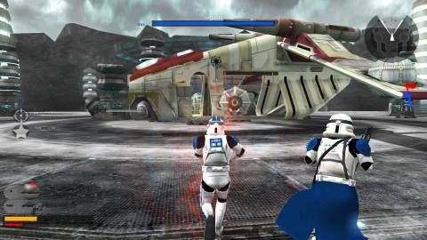Star Wars Battlefront 2 attacking ship on landing pad