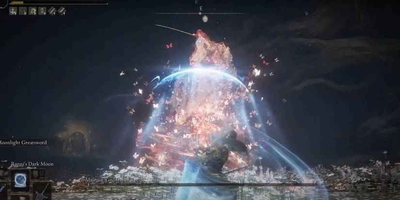 Synergetic Weapons and spells for dark moon greatsword elden ring