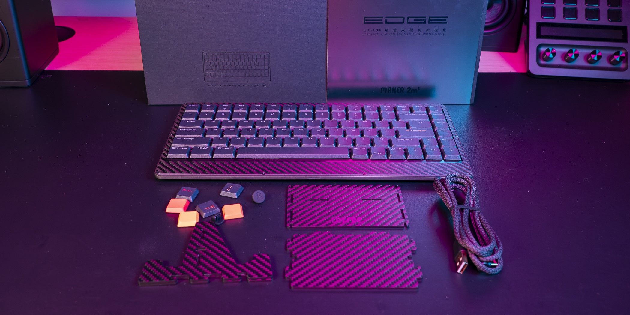 The Lofree Edge 84 with box and included accessories