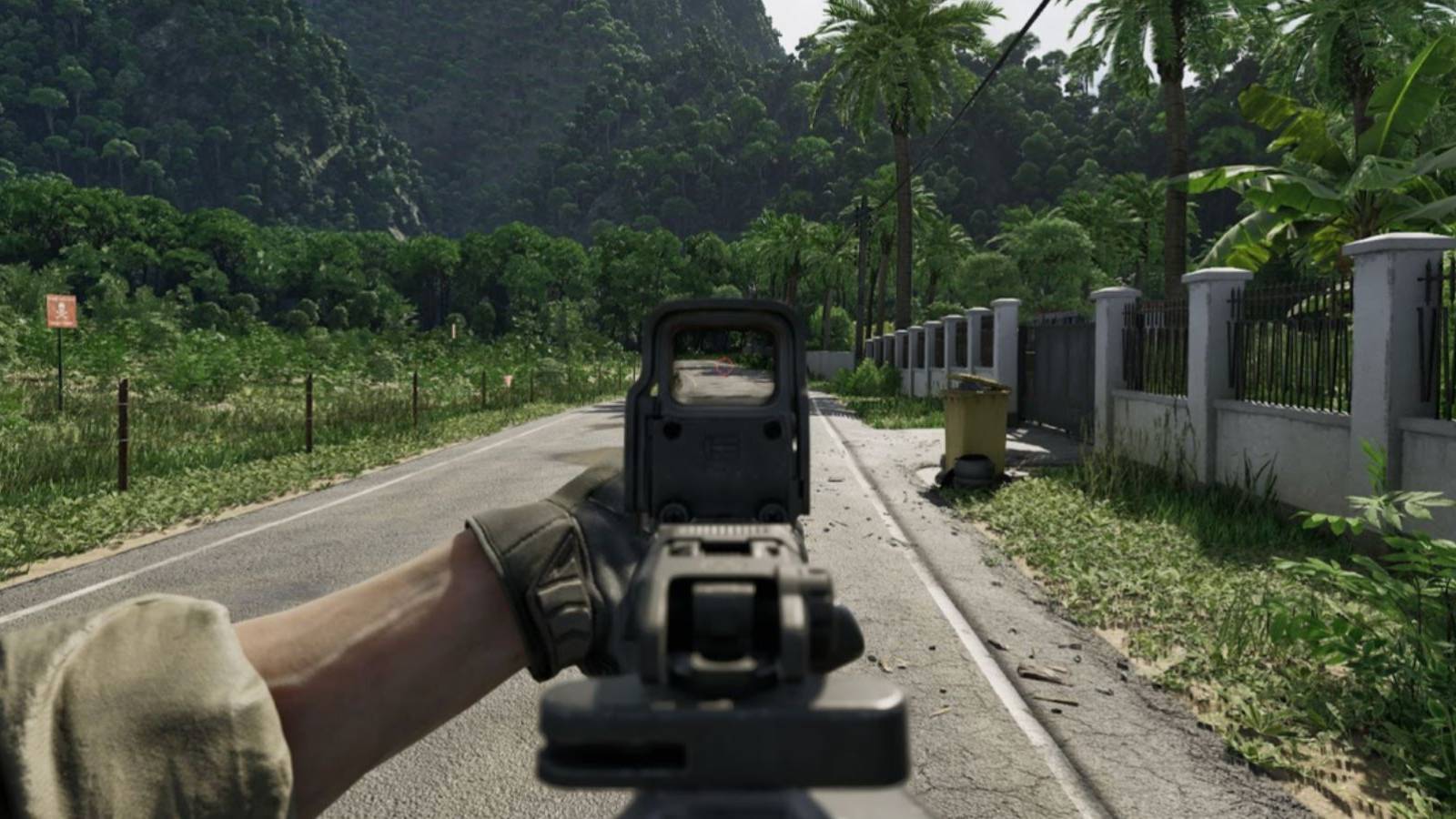 Gray Zone Warfare player with a weapon