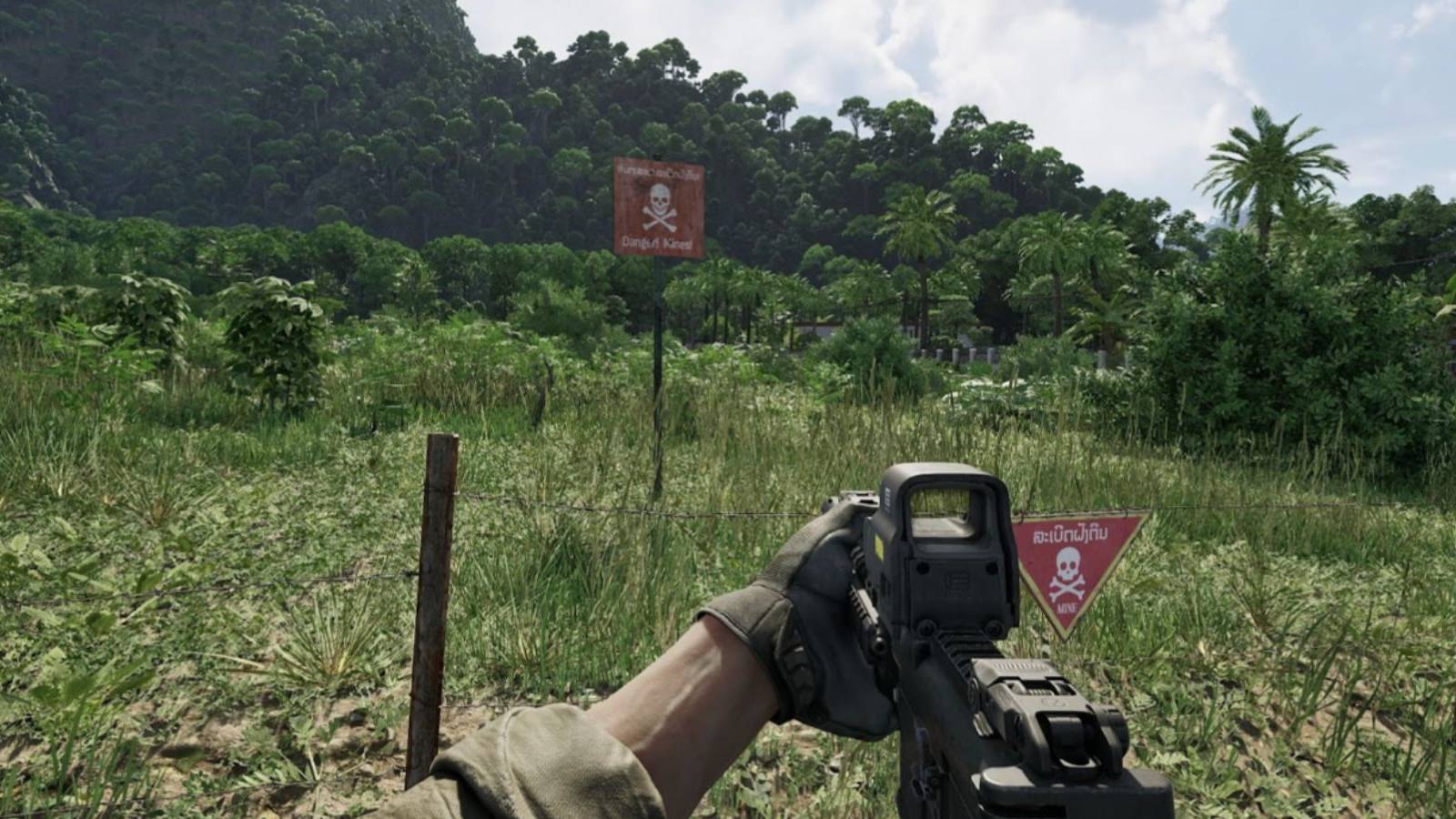 Gray Zone Warfare player with a weapon