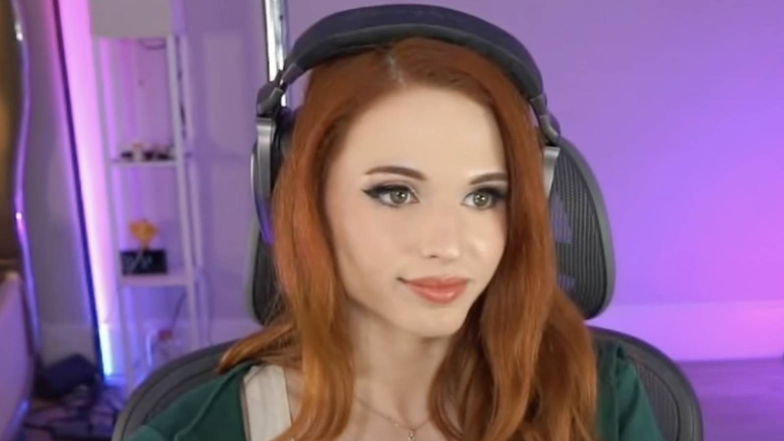 amouranth-emaki-header