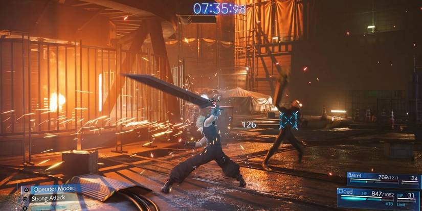 cloud fighting enemies in final fantasy 7 remake