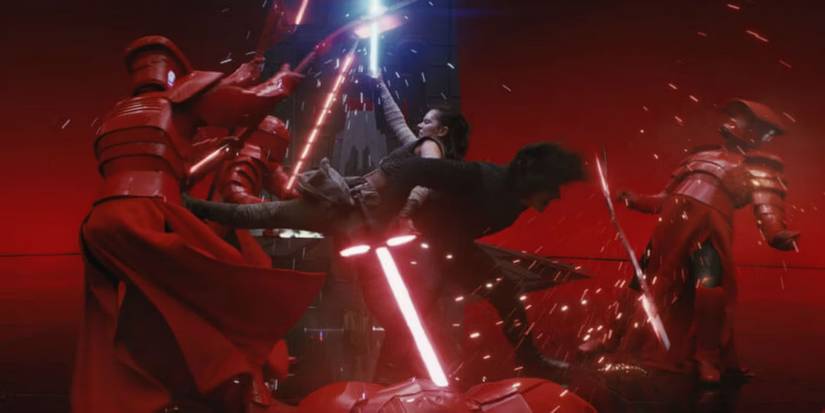 Star-Wars-Last-Jedi-Rey-Kylo-Snoke-Throne-Room-battle