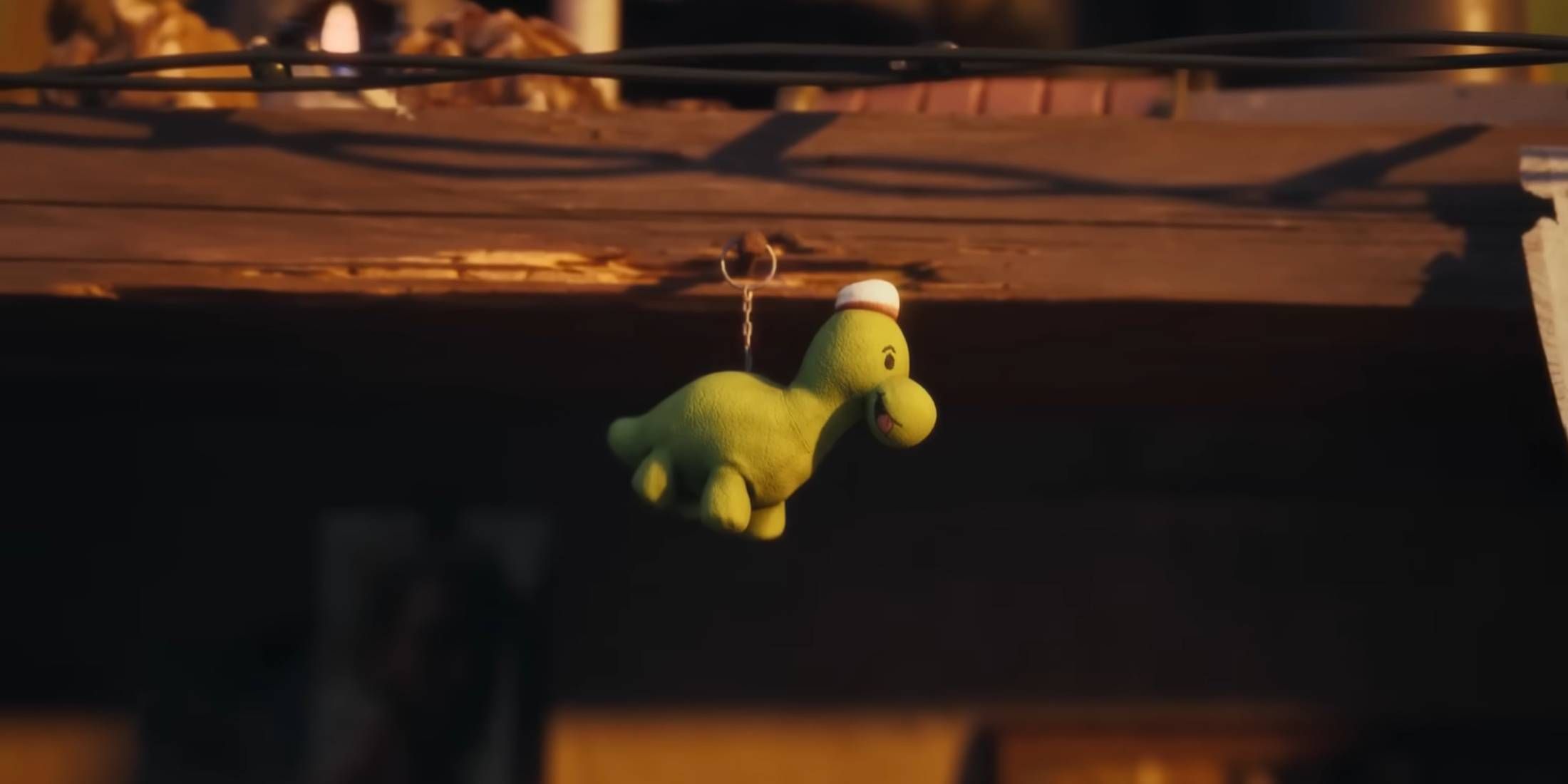 The keychain on the shrine in State of Decay 3's trailer