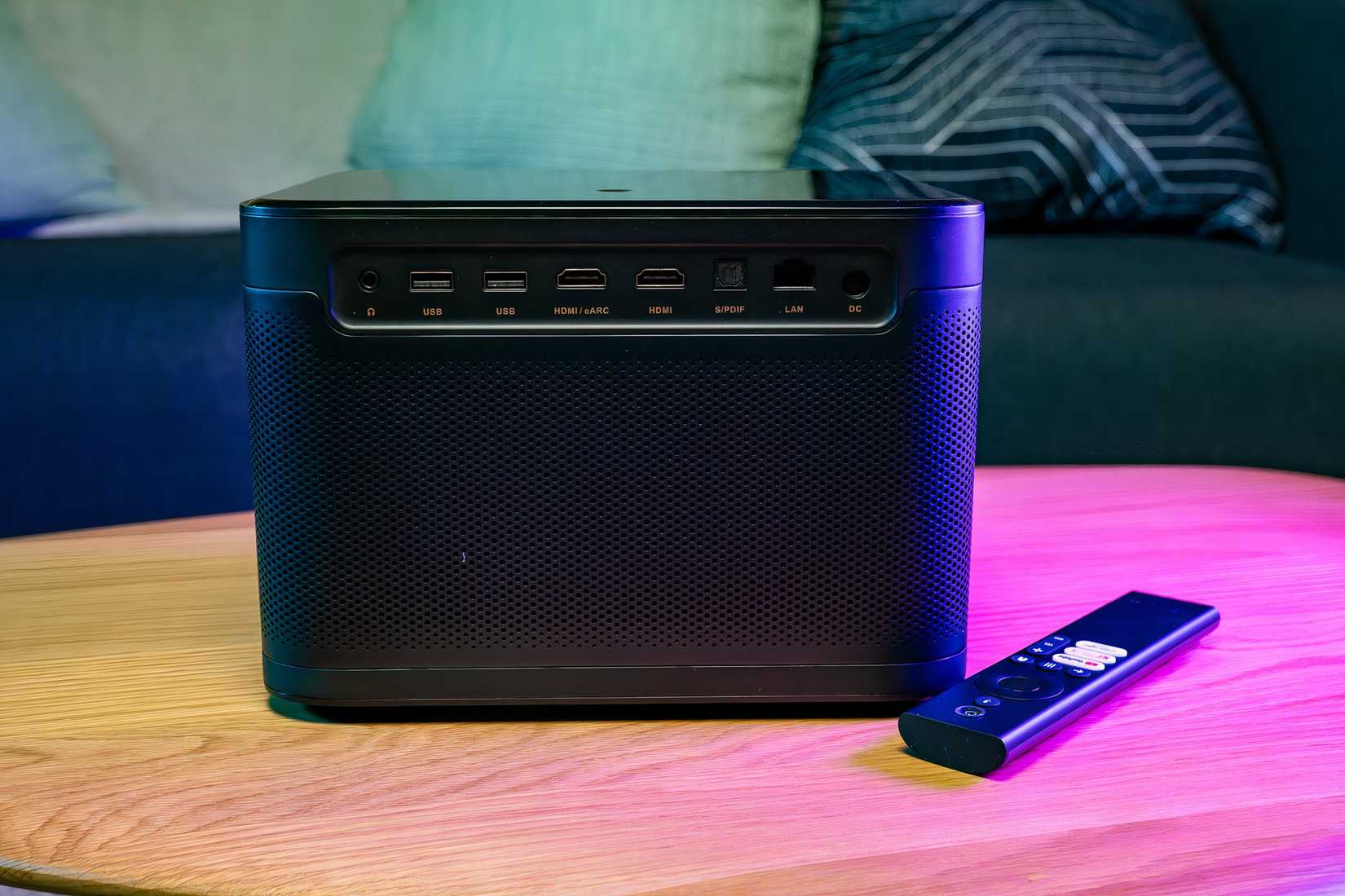 the-back-of-the-dangbei-mars-pro-2-projector_53693906783_o