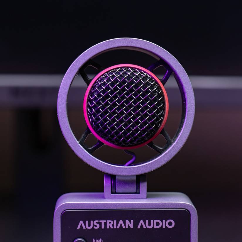 Close up of the MiCreator Studio Microphone