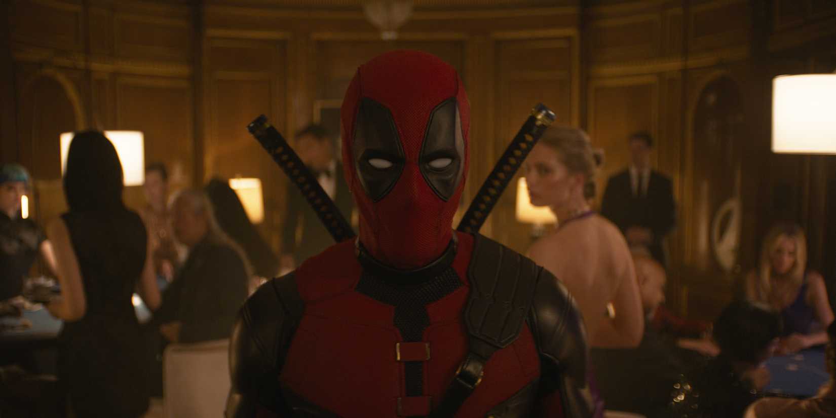 Deadpool & Wolverine deadpool in casino Cropped-1