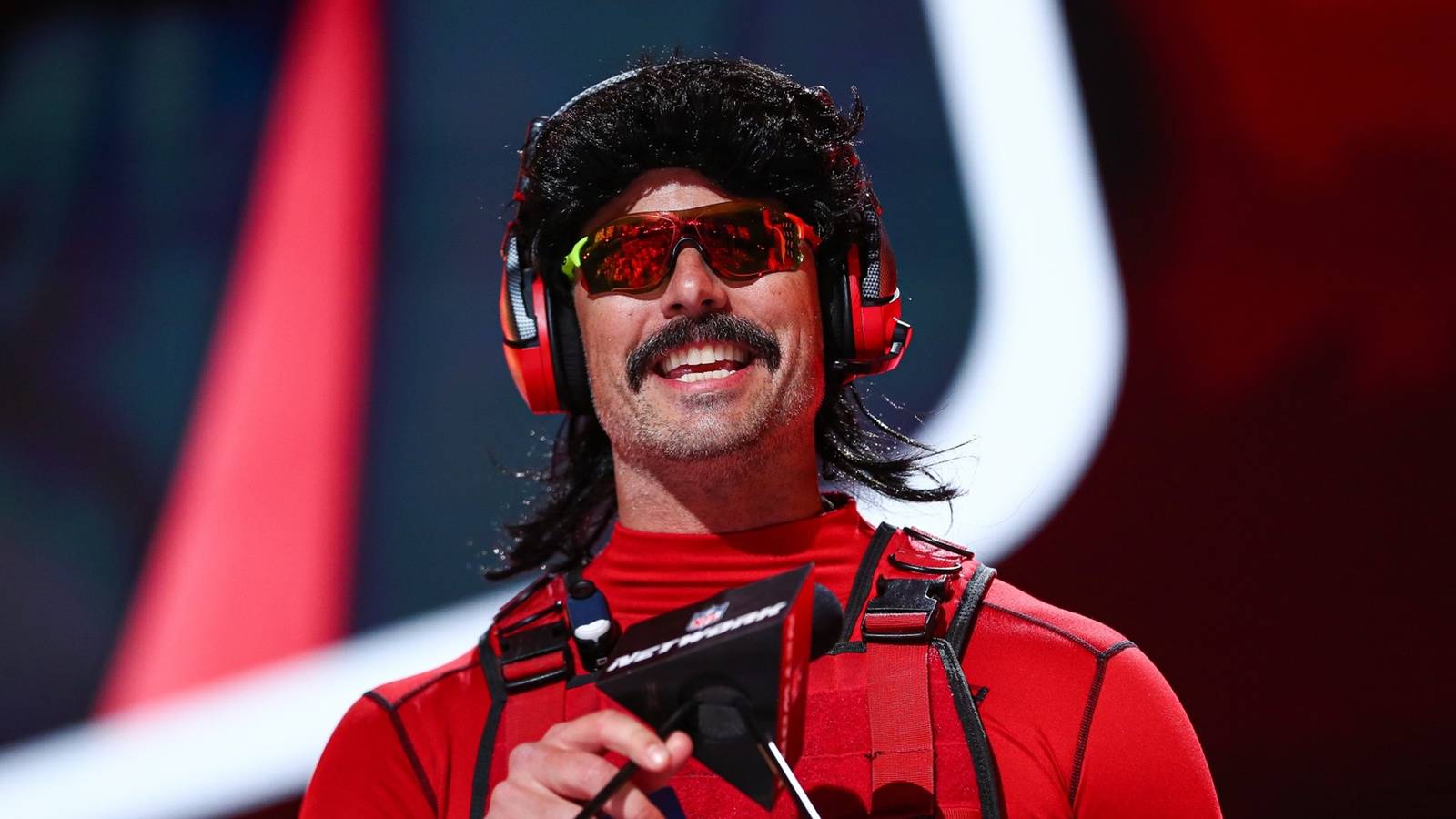 dr-disrespect-makes-change-to-social-media-page