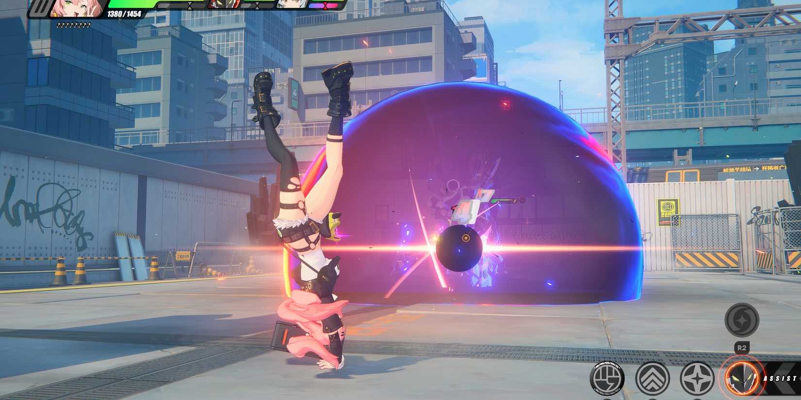 Fighting enemies in Zenless Zone Zero