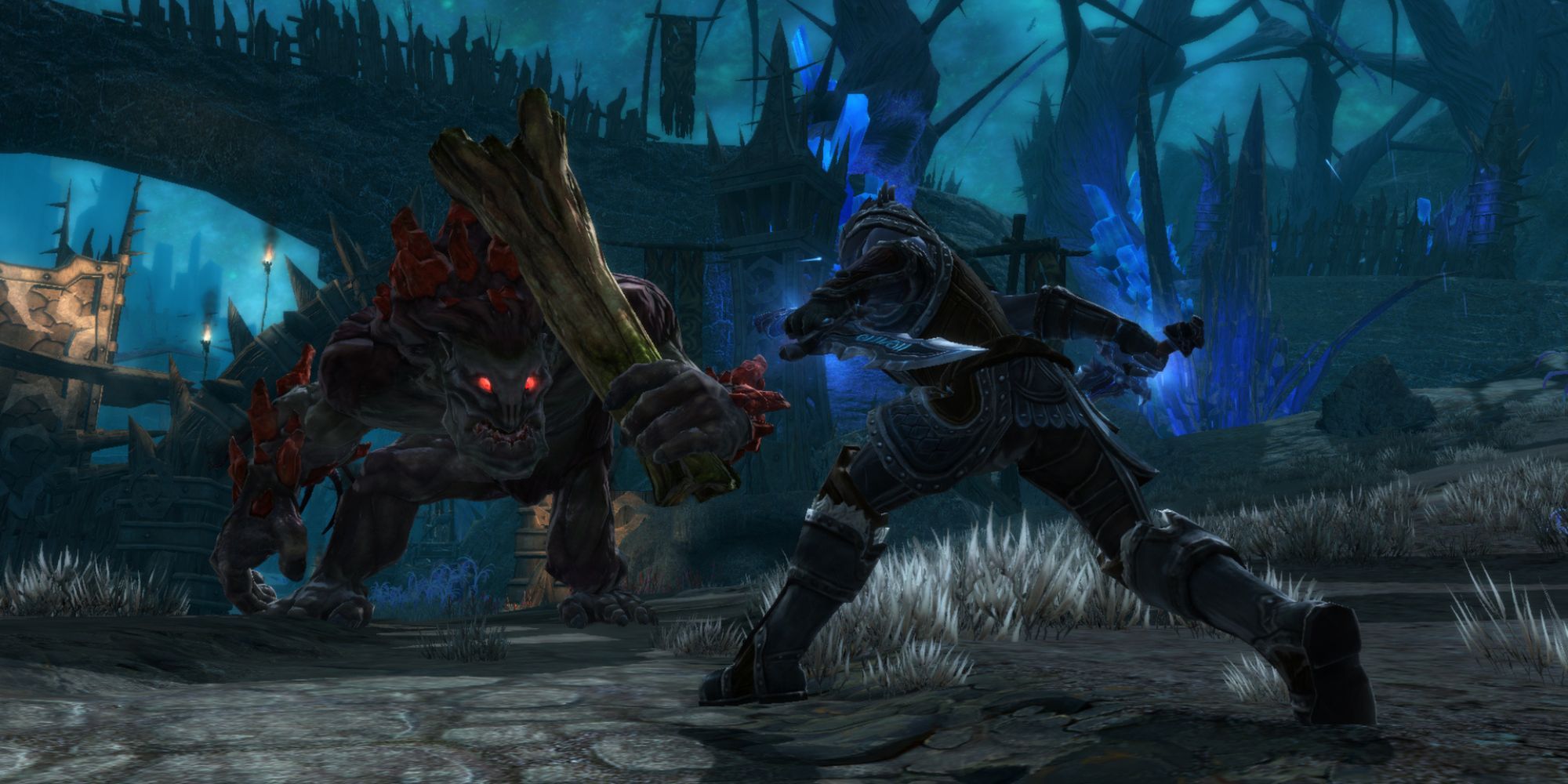 A player with two daggers about to attack in Kingdoms of Amalur: Reckoning