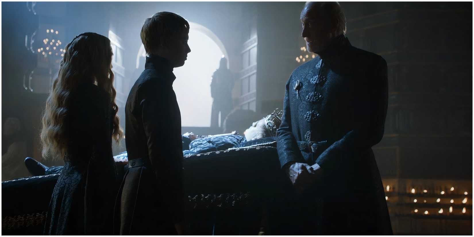 Cersei Tommen and Tywin in Game of Thrones.