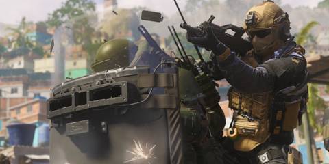Soldiers in Modern Warfare 3 fighting