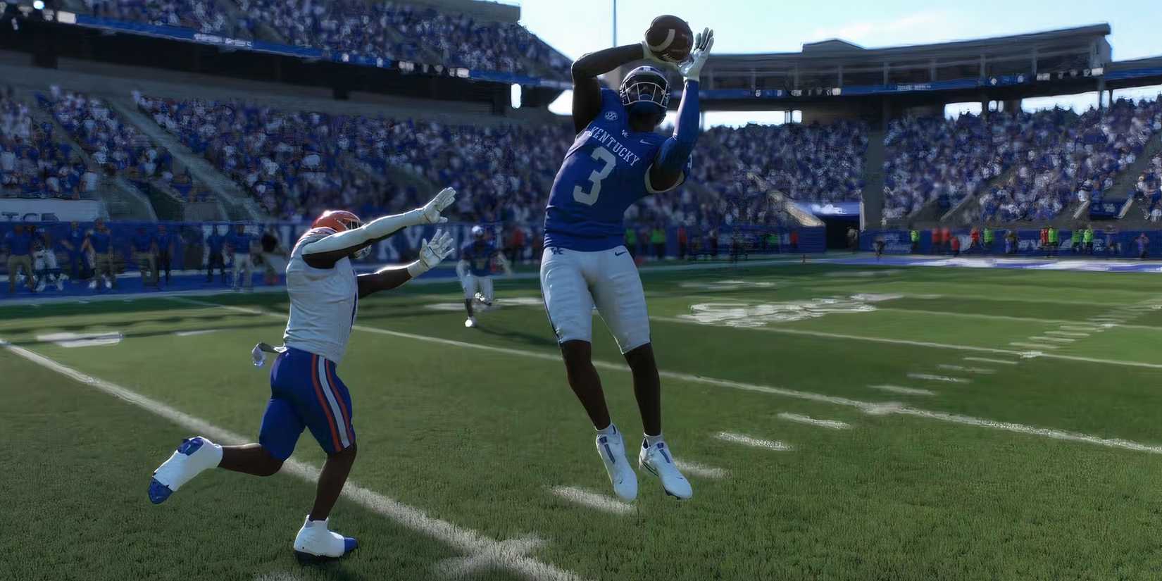 College Football 25 - Character catching pass