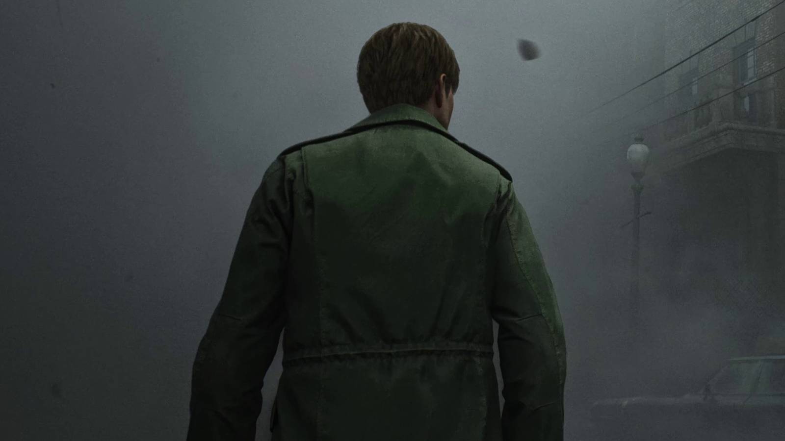 Silent Hill 2 Remake James Sunderland from behind