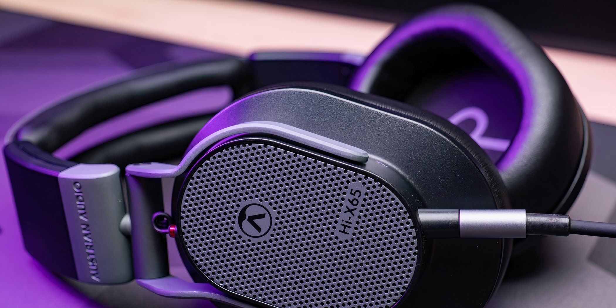 Dynamic Headphones Vs. Planar Magnetic Headphones: Which One Is Better For Gaming?