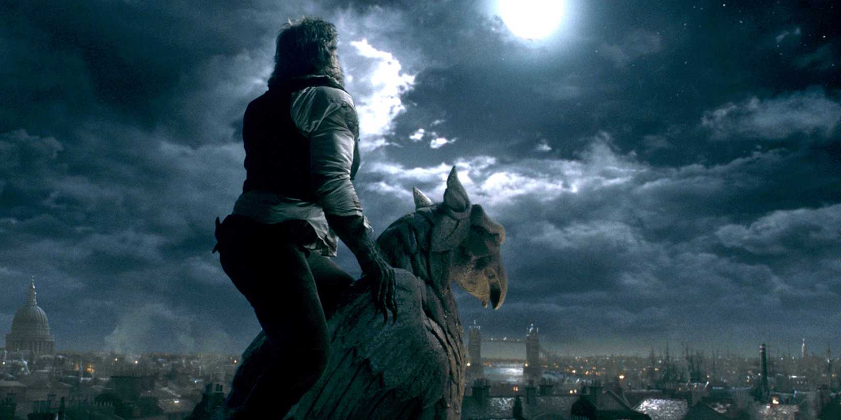The Wolfman Movie - Werewolf On Rooftops Under The Full Moon
