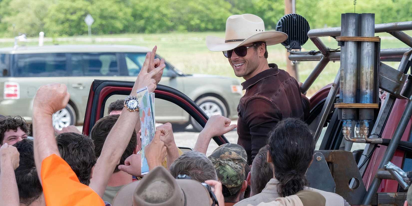 Tyler meeting his fans in Twisters