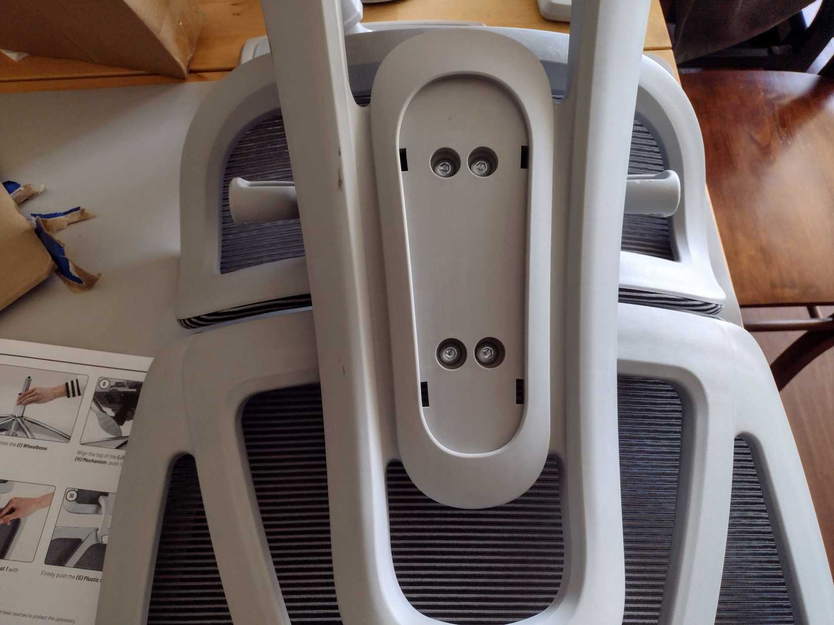 Boulies-EP460-chair-back