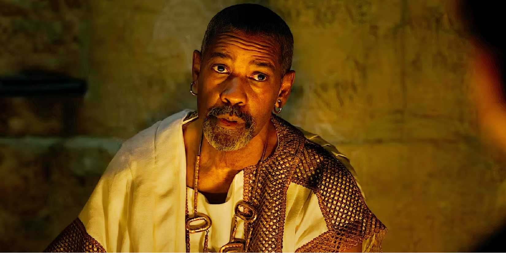 Denzel as Macrinus