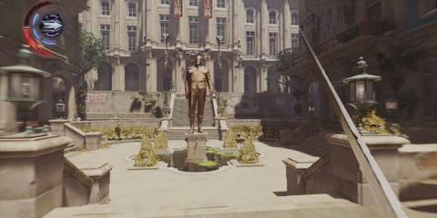 Walking towards a statue in dishonored