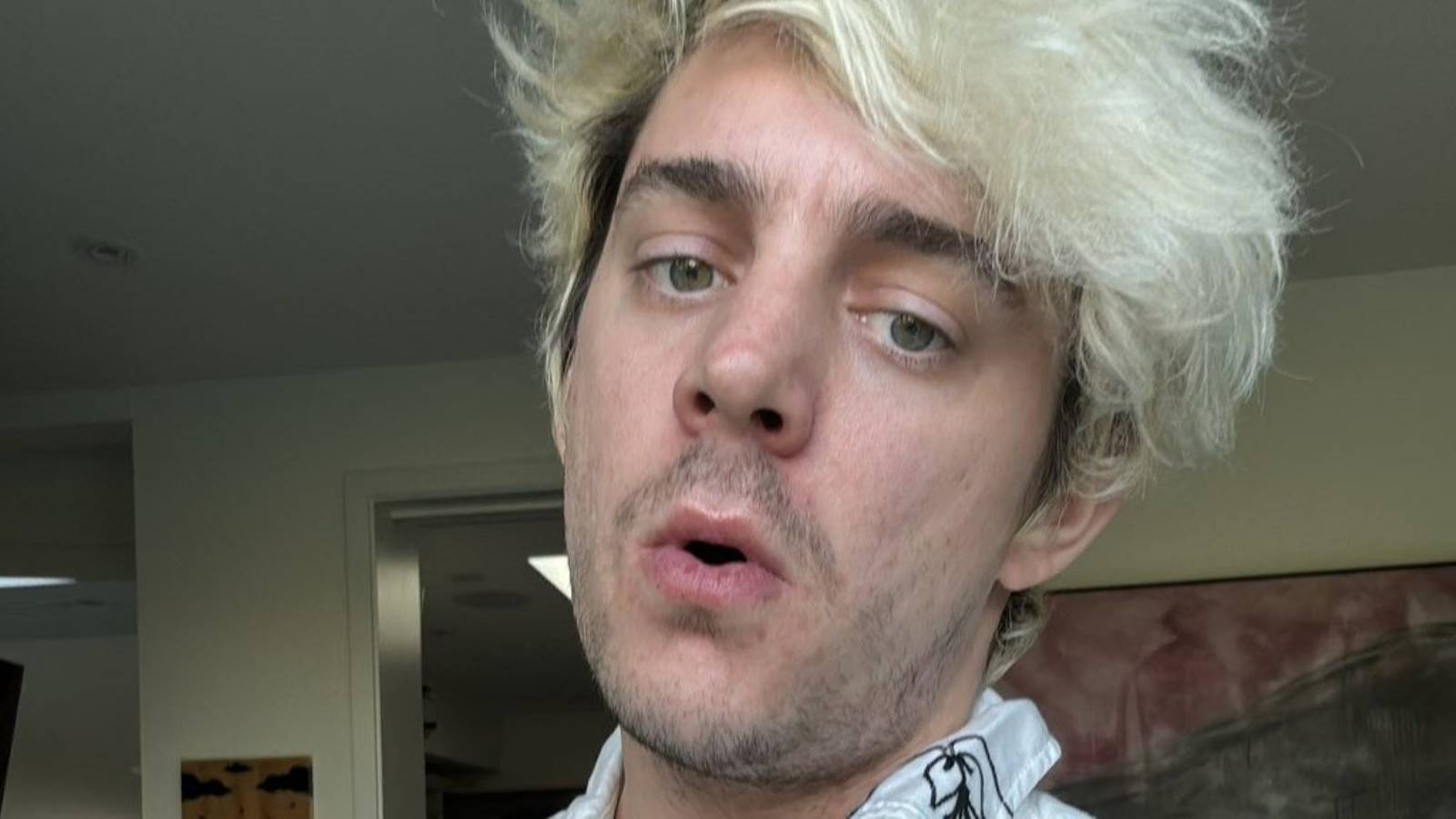 ethannestor crankgameplays selfie