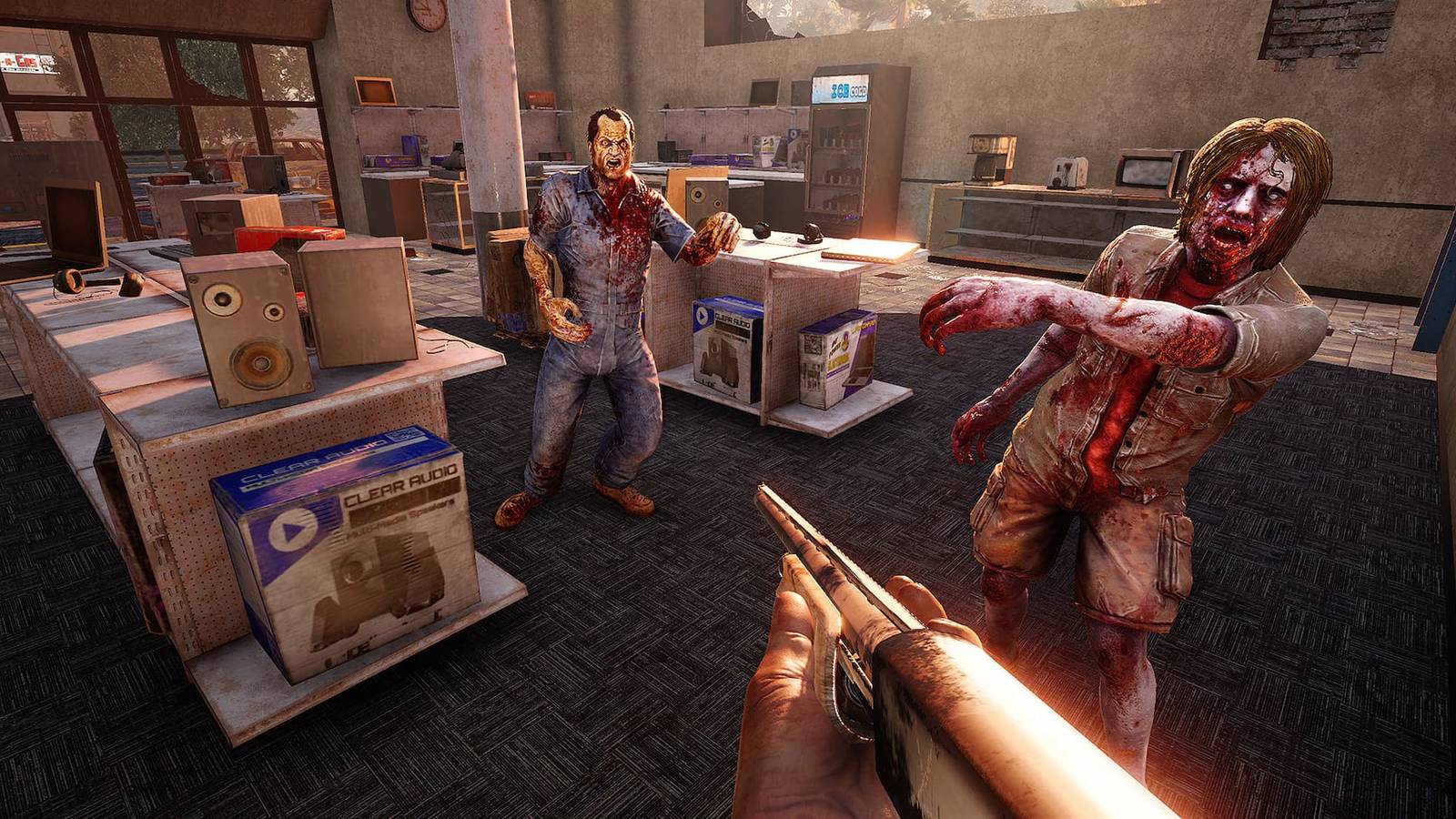Fighting zombies in a supermarket in 7 Days To Die