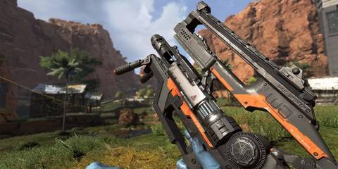 Inspecting the L Star in Apex Legends