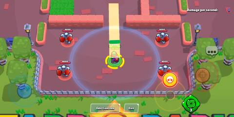 Lily aiming her super in Brawl Stars