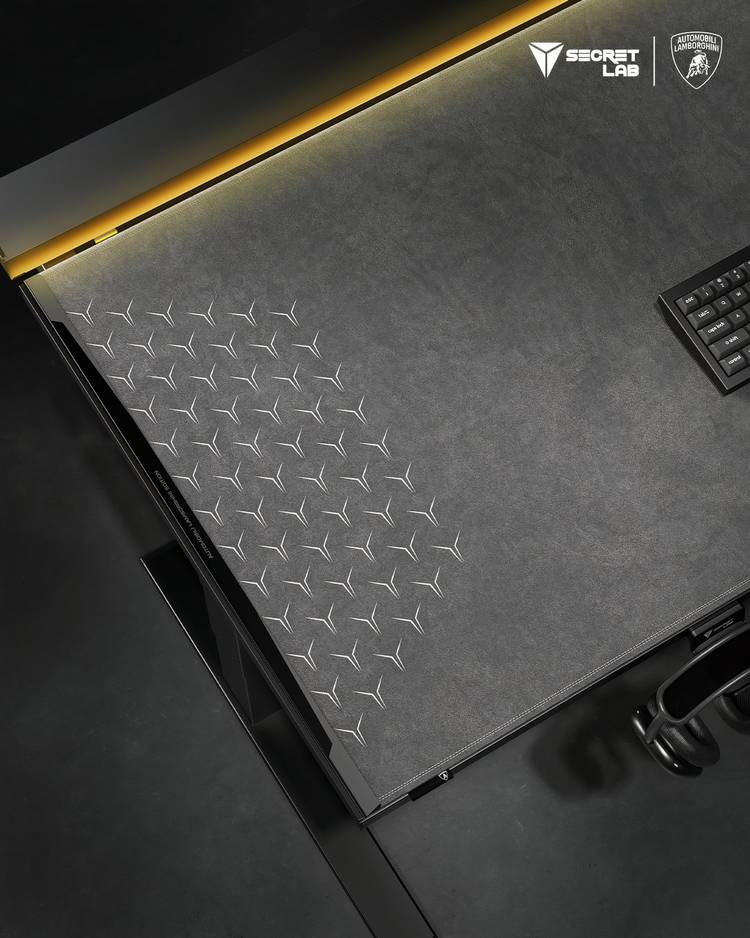 [MAGNUS Desk Album] MAGPAD™ Desk Mat